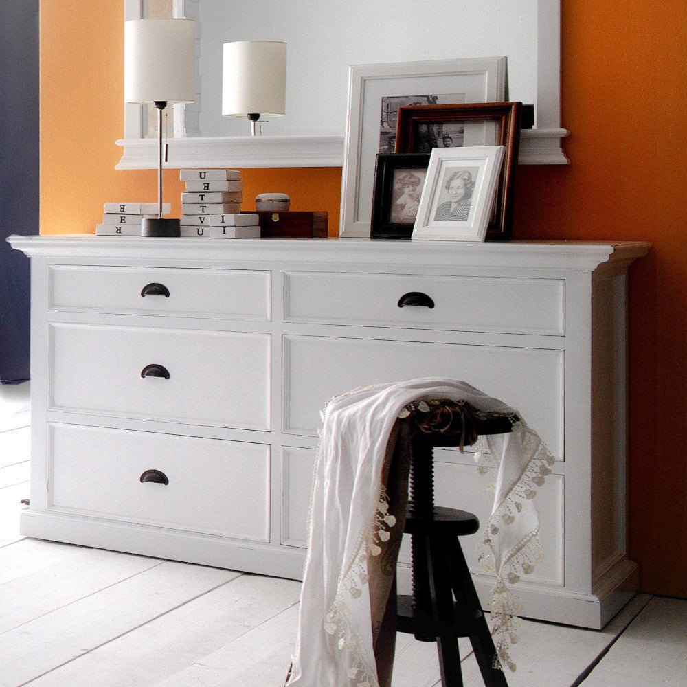 Cassettiera provenzale bianca