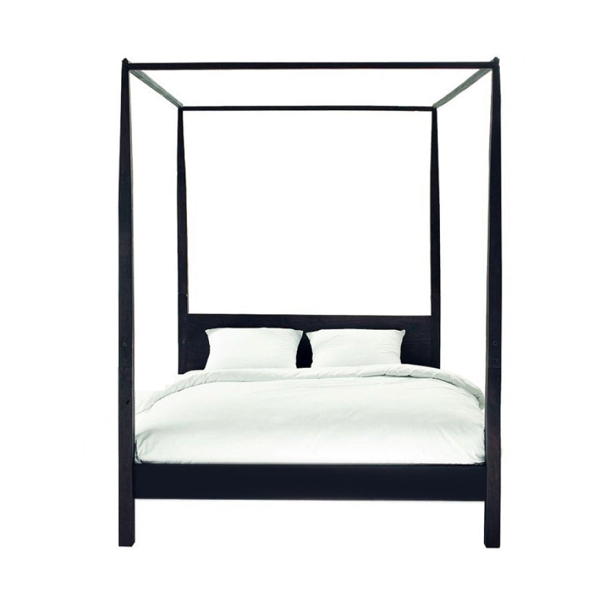 Letto a baldacchino nero