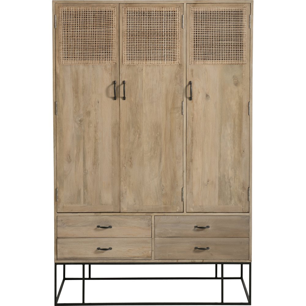 Armadio naturale boho chic