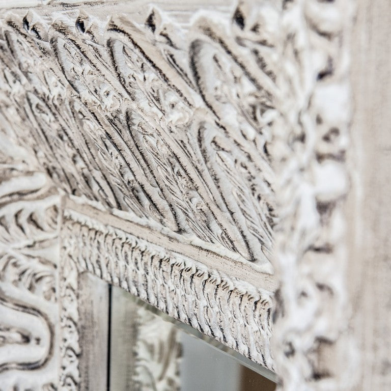 Specchio decapato intarsiato