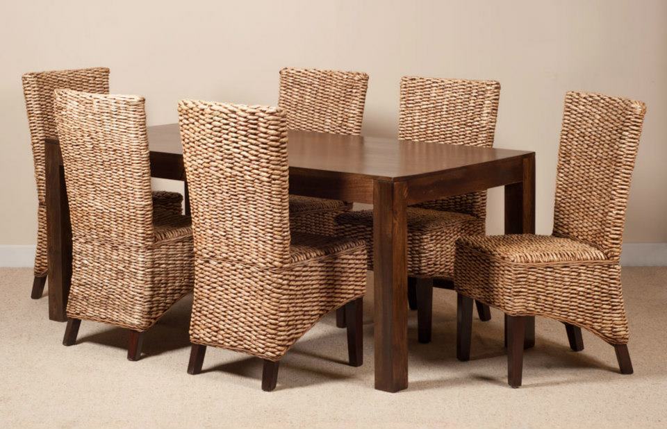 Tavolo etnico col Noce scuro