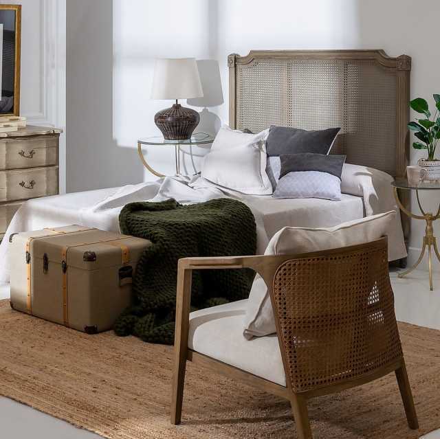 Testata provenzale matrimoniale grigia