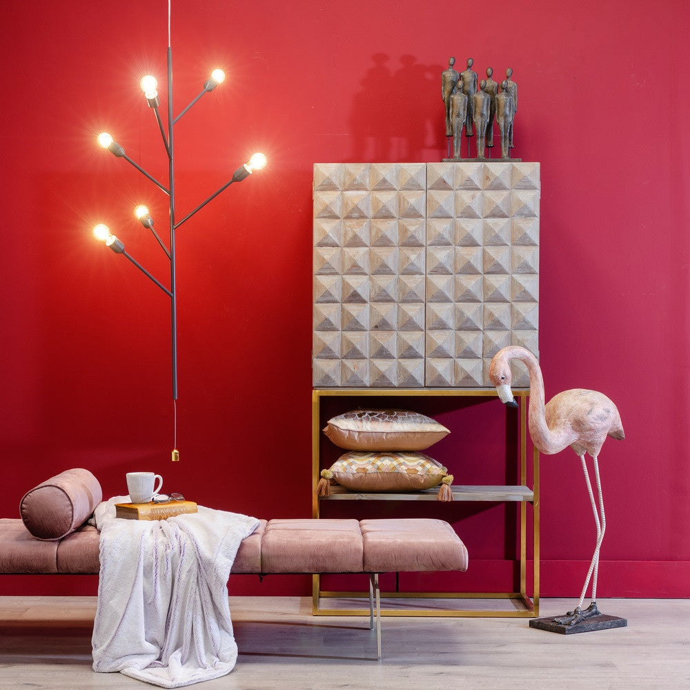 Armadio etnico orientale decapato