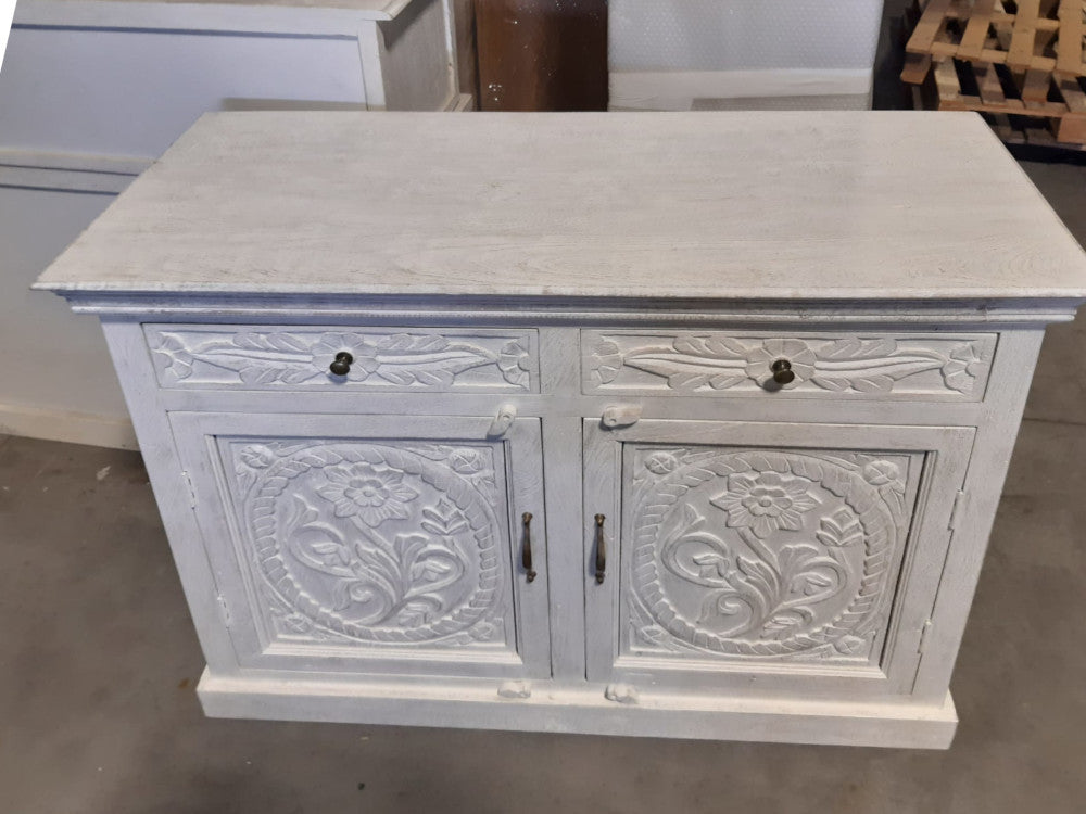 Buffet etnico bianco anticato