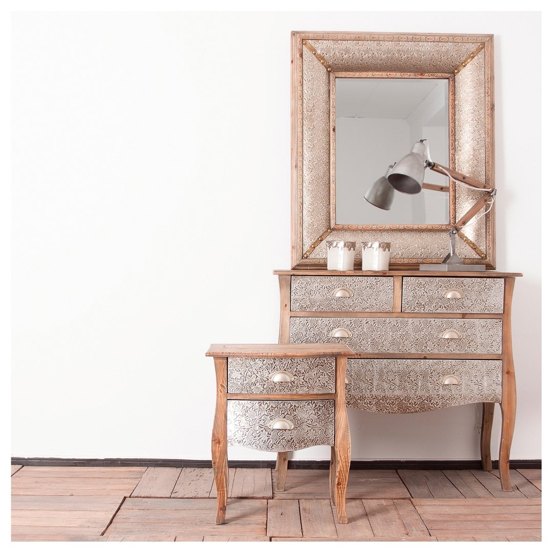 Comò orientale naturale