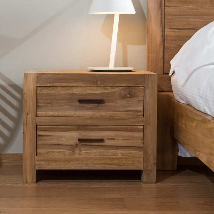 Comodino rustico elegante per camere shabby e country chic