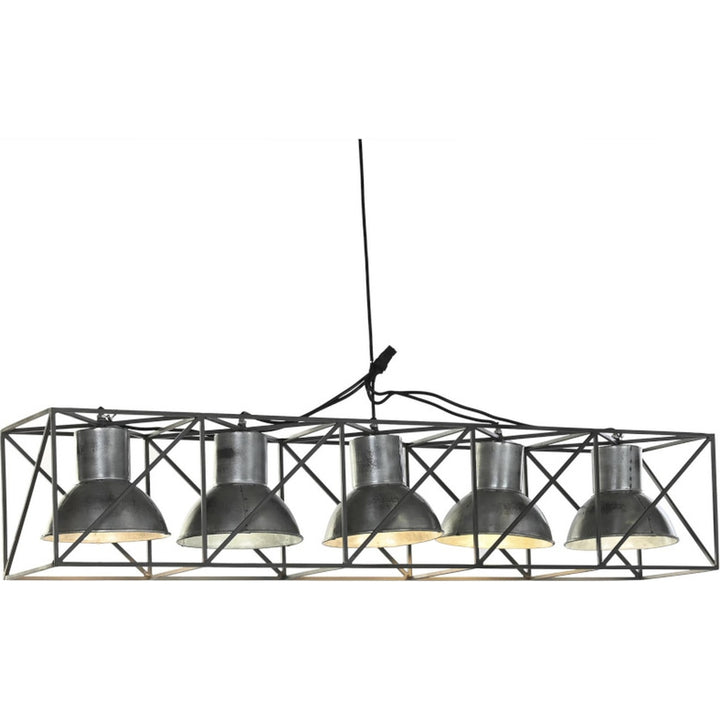 Lampadario industrial in ambiente moderno