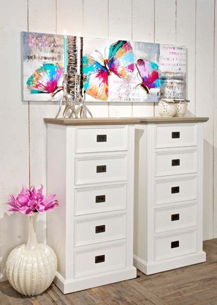 Cassettiera provenzale bianca