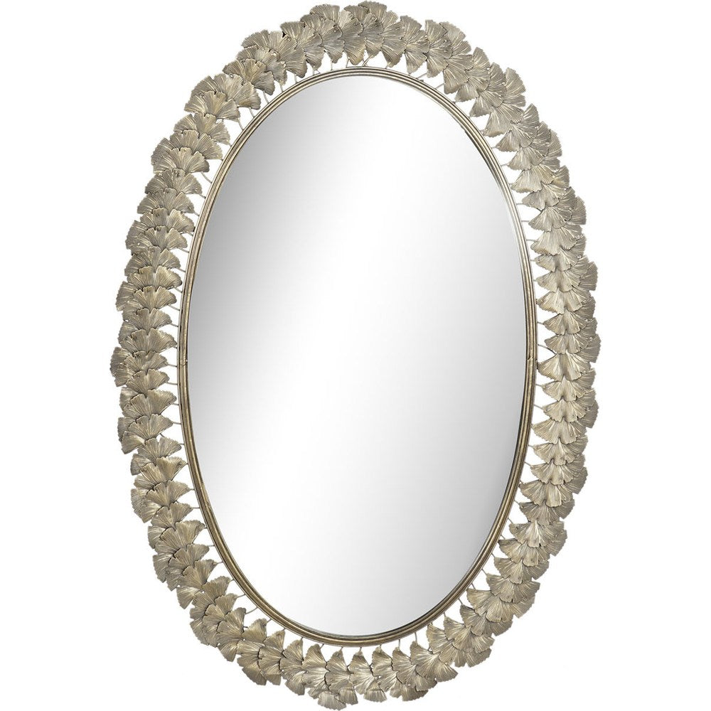 Specchio ovale metallo in ambiente elegante di design