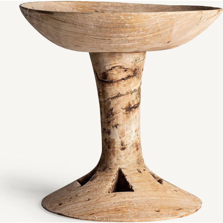 Centrotavola etnico di design su tavolo elegante