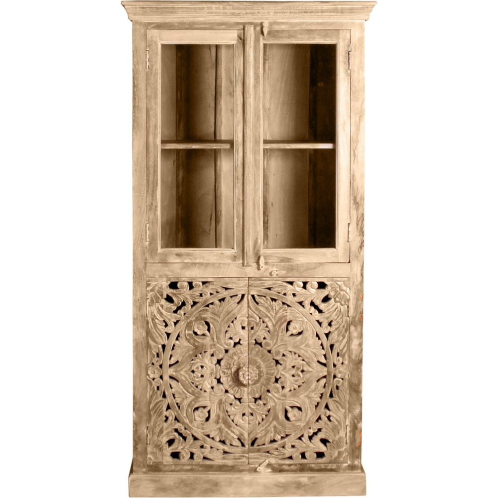 Mobile etnico raffinato ideale per soggiorni e ingressi.